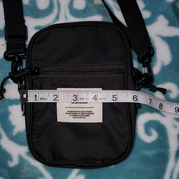 ADIDAS crossbody - Picture 2 of 10